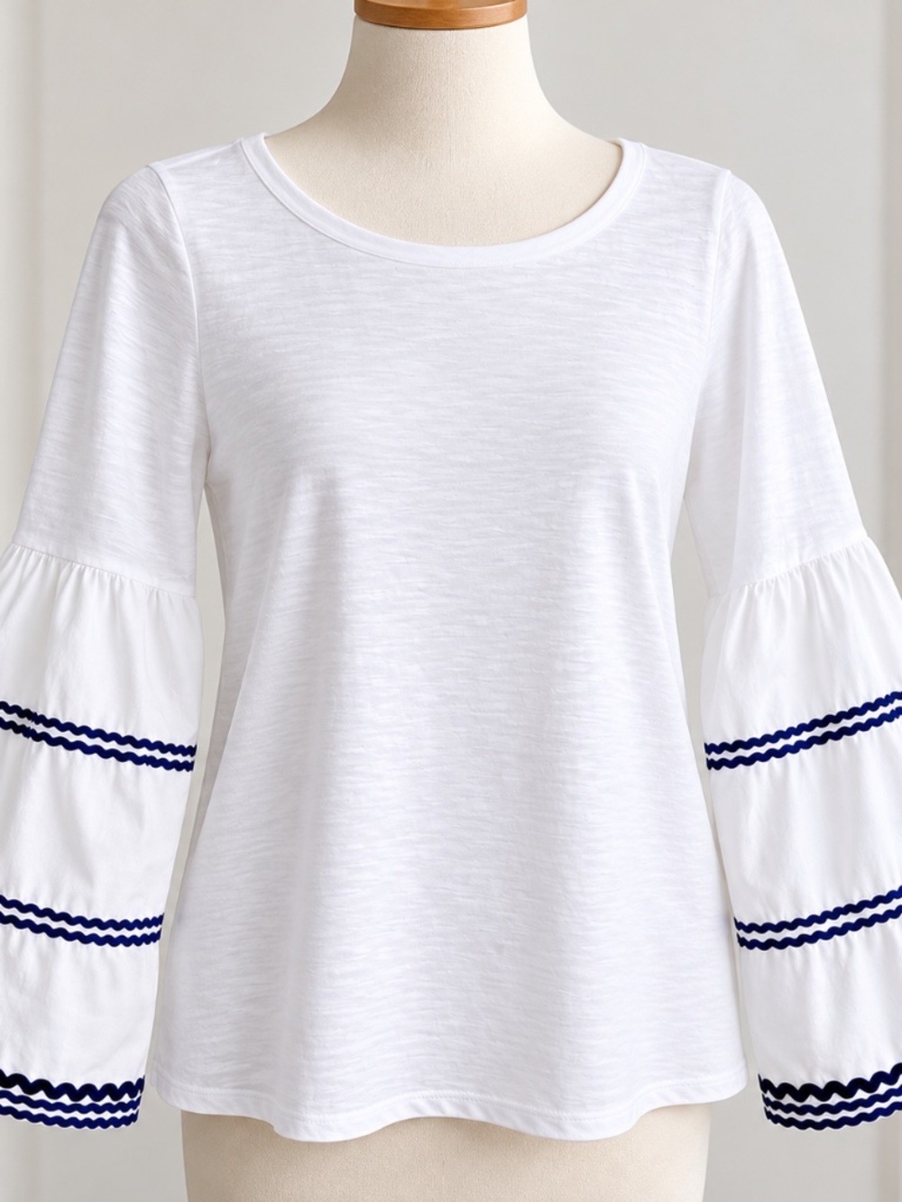 LOFT Women’s White Cotton Top Size M Ruffle Bell Sleeves Decorative Trim NWT